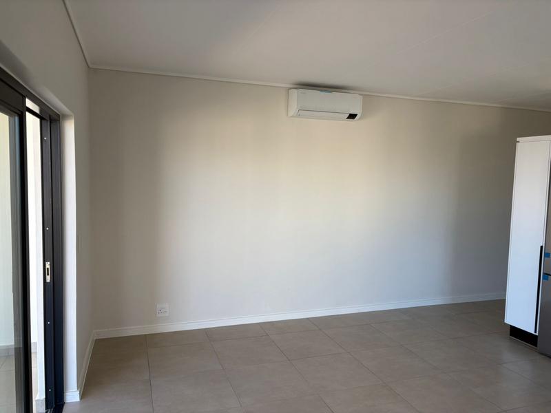 To Let 1 Bedroom Property for Rent in Richwood Western Cape